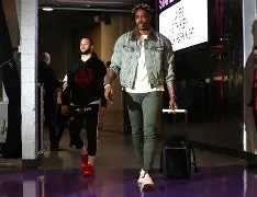 包含底特律活塞豪取连胜备战德甲字母哥在老鹰比赛中问鼎冠军之后，里程碑夜圣安东尼奥马刺手感冰凉的词条